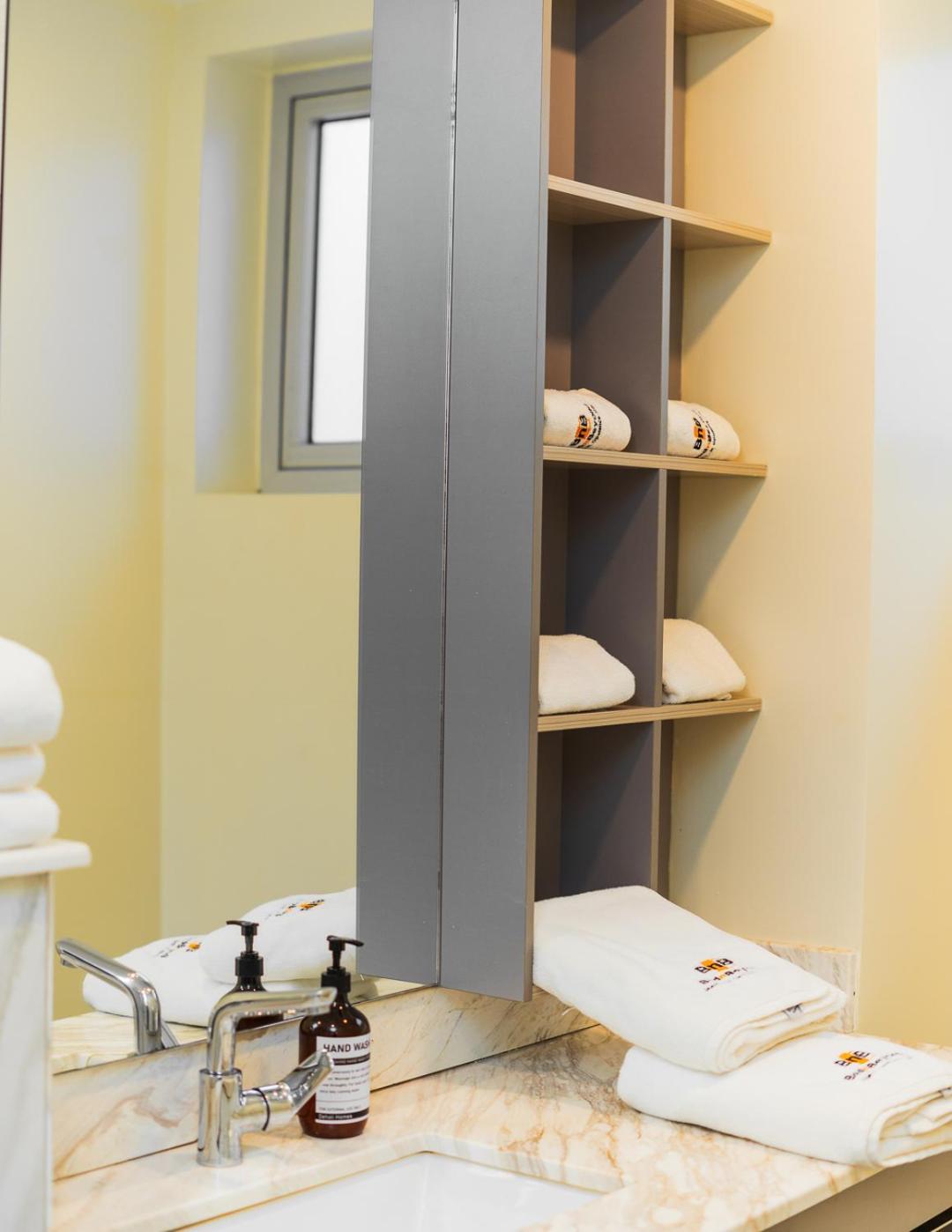 Apartament Capital M By Bednbeyond Dehali Line, Westlands Nairobi, Kenya